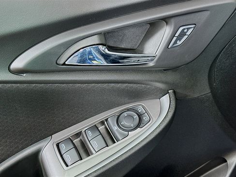 Used 2024 Chevrolet Malibu LT image 15