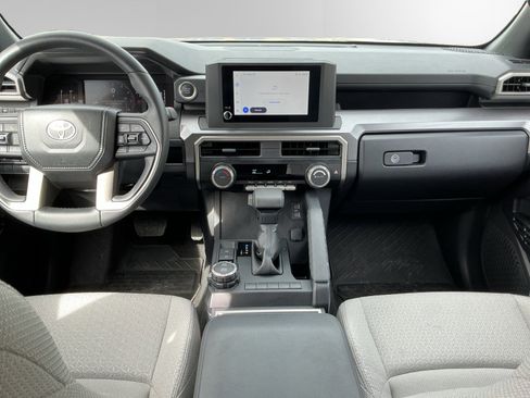 Certified 2025 Toyota 4Runner SR5 AWD/4WD image 10