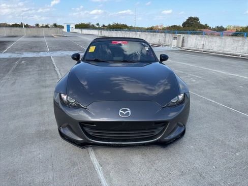 Used 2018 MAZDA MX-5 Miata Club w/ Brembo/BBS Package image 2