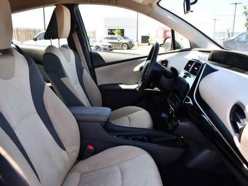 Used 2016 Toyota Prius Two FWD image 28
