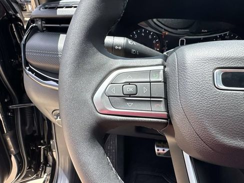 New 2026 Jeep Compass Latitude AWD/4WD image 25