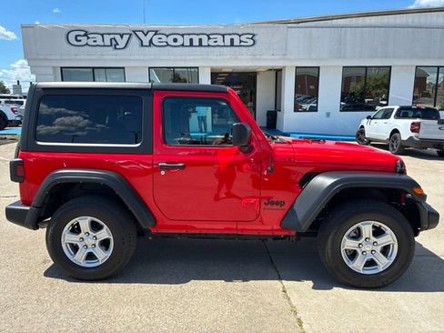 Used 2023 Jeep Wrangler Sport AWD/4WD image 9