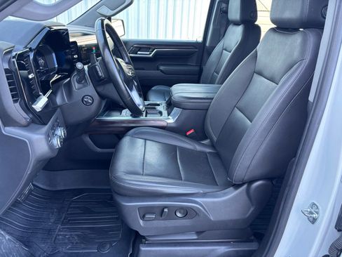 Used 2023 GMC Sierra 1500 SLT w/ SLT Premium Package image 17