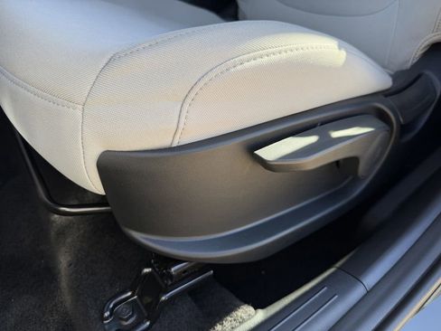 New 2026 Hyundai Tucson SE image 24