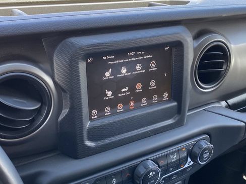 Used 2020 Jeep Gladiator Sport w/ Quick Order Package 24S AWD/4WD image 8