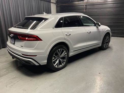 Used 2023 Audi Q8 Premium Plus AWD/4WD image 7