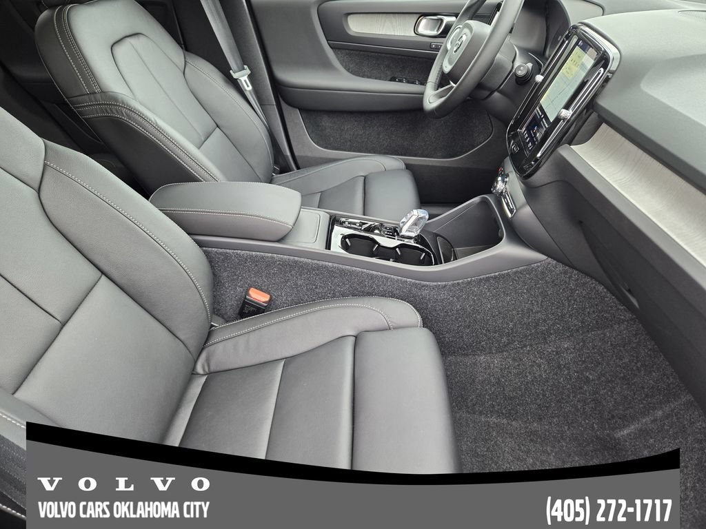 Used 2026 Volvo XC40 B5 Plus w/ Protection Package Premier AWD/4WD image 13