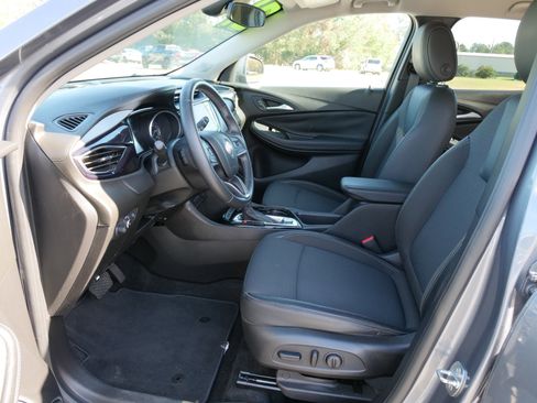 Used 2021 Buick Encore GX Preferred w/ Cold Weather Comfort Package image 13