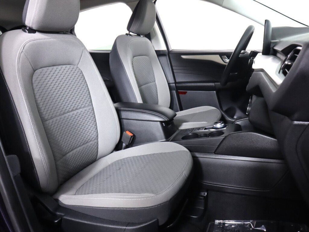 Used 2021 Ford Escape SE FWD image 39
