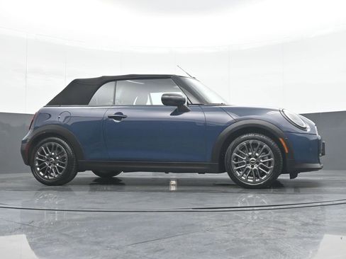 Used 2025 MINI Cooper S FWD image 32