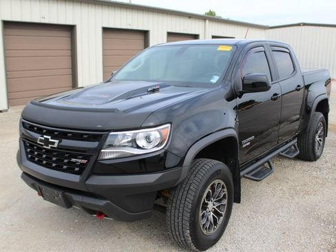 Used 2020 Chevrolet Colorado ZR2 AWD/4WD image 2