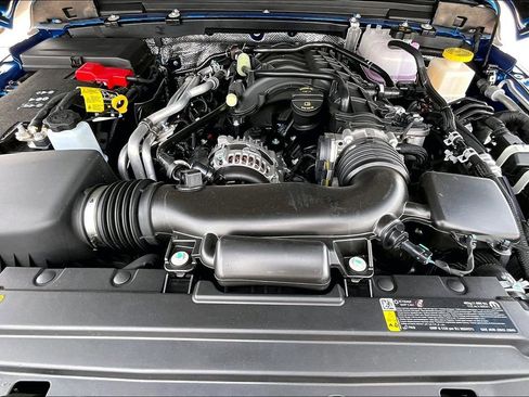 New 2025 Jeep Gladiator Sport AWD/4WD image 9