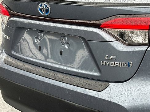 Certified 2023 Toyota Corolla LE image 5