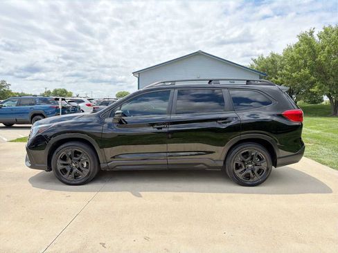 Certified 2023 Subaru Ascent Onyx Edition Limited AWD/4WD image 3