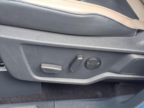 Used 2022 Ford Bronco Wildtrak image 4