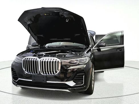 Used 2020 BMW X7 xDrive40i w/ Premium Package AWD/4WD image 10