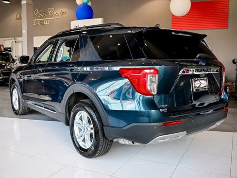 Used 2023 Ford Explorer XLT w/ Equipment Group 202A image 6