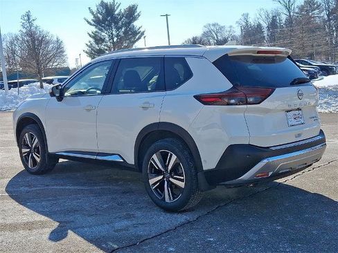 Certified 2023 Nissan Rogue Platinum image 5