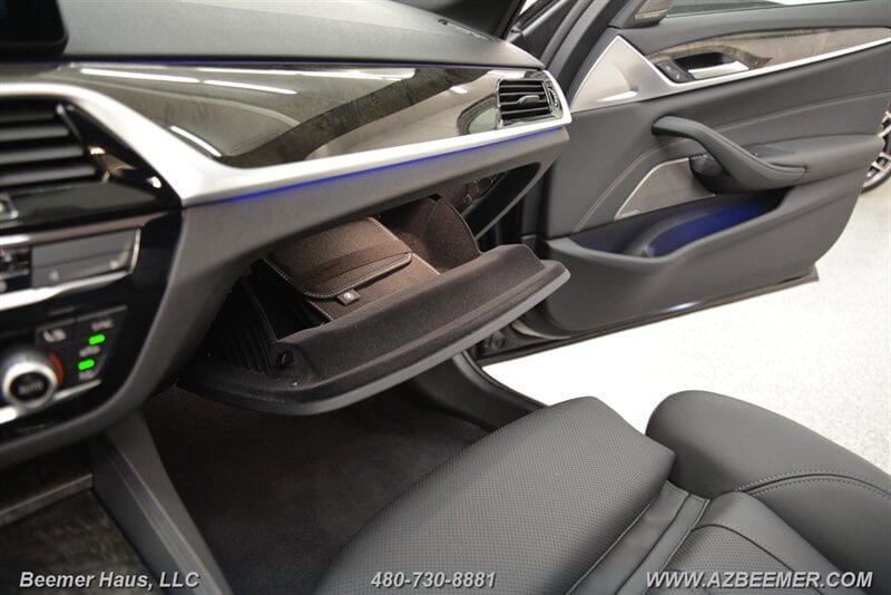 Used 2023 BMW 530i w/ M Sport Package RWD image 40