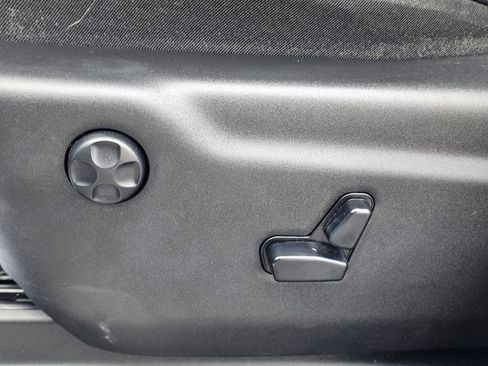 Used 2019 Jeep Grand Cherokee High Altitude image 16