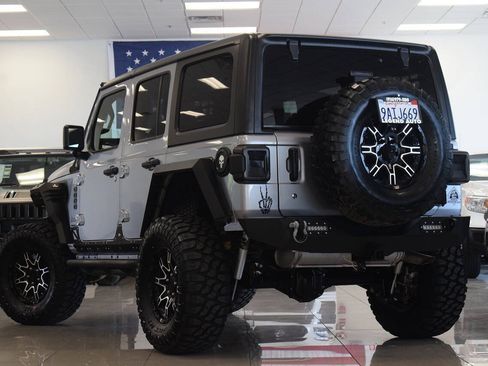 Used 2018 Jeep Wrangler Unlimited Sport S AWD/4WD image 5
