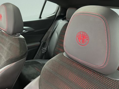 Used 2024 Alfa Romeo Tonale Veloce AWD/4WD image 15