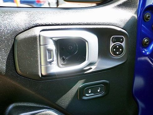 Used 2020 Jeep Wrangler Unlimited Sport S AWD/4WD image 22