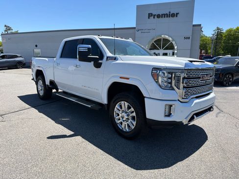 Used 2020 GMC Sierra 2500 Denali w/ Technology Package AWD/4WD image 2