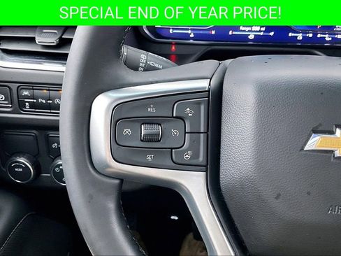 Used 2024 Chevrolet Suburban Premier image 11