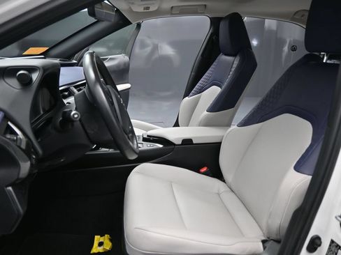 Used 2020 Lexus UX 250h w/ Premium Package AWD/4WD image 9