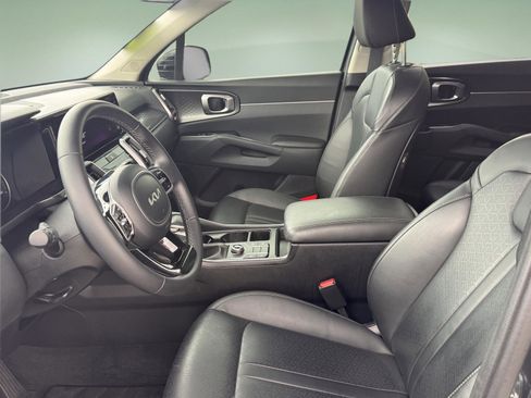 Used 2023 Kia Sorento S w/ Panoramic Sunroof Package FWD image 25