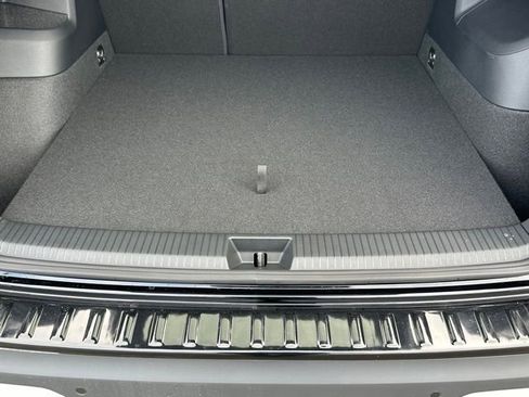 New 2026 Volkswagen Tiguan S image 17