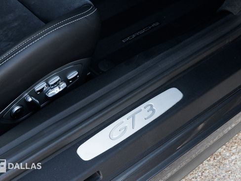 Used 2019 Porsche 911 GT3 image 33
