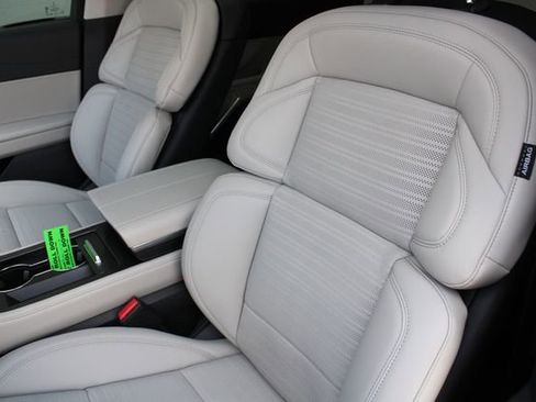 New 2026 Lincoln Nautilus Reserve AWD/4WD image 35