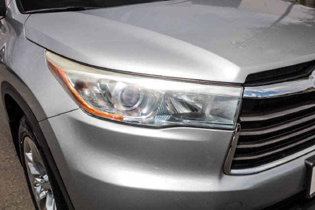 Used 2015 Toyota Highlander Limited Platinum AWD/4WD image 11