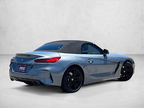 Used 2023 BMW Z4 sDrive30i w/ Premium Package RWD image 2
