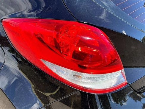 Used 2016 Hyundai Veloster w/ Option Group 02 FWD image 27