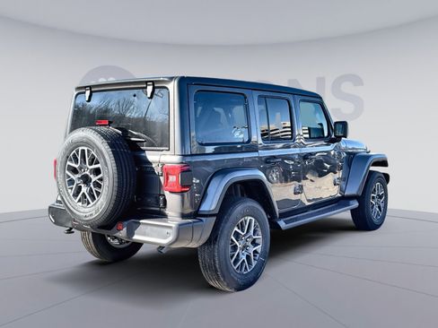 New 2026 Jeep Wrangler Sahara image 7