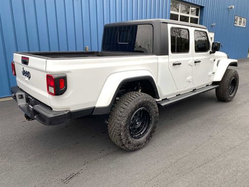 Used 2022 Jeep Gladiator Sport image 5