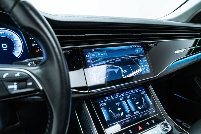 Used 2019 Audi Q8 Prestige w/ Luxury Package AWD/4WD image 24