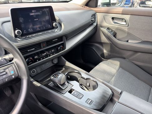 Certified 2023 Nissan Rogue SV image 22