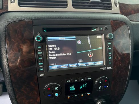 Used 2014 GMC Yukon Denali AWD/4WD image 8