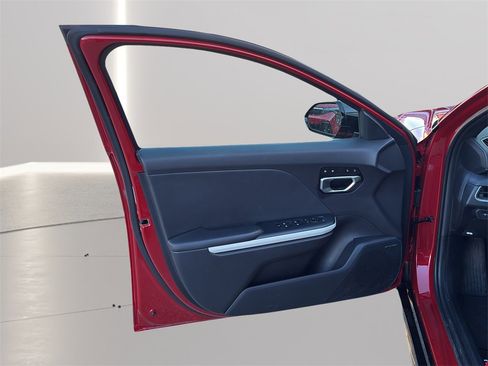 Used 2025 Kia K4 GT-Line w/ GT-Line Premium Package image 25