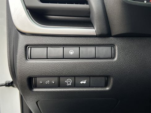 Certified 2024 Nissan Rogue SV image 14