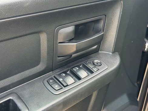 Used 2018 RAM 1500 Express w/ Express Value Package image 12