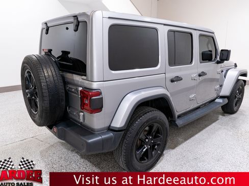 Used 2020 Jeep Wrangler Unlimited Sahara AWD/4WD image 5