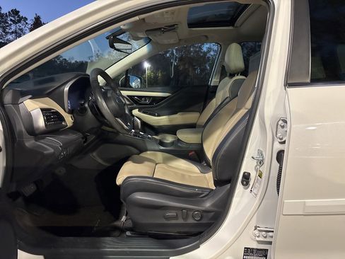 Used 2021 Subaru Outback Limited image 14