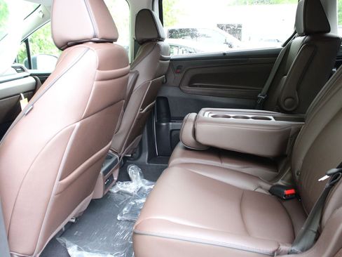 New 2026 Honda Odyssey Touring image 20