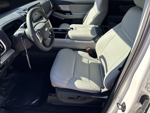 New 2026 Ford Expedition Max Active image 9