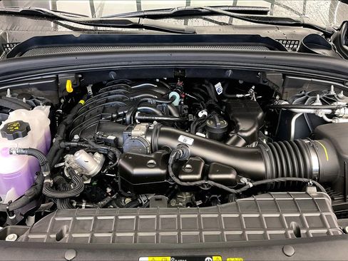 New 2025 Jeep Grand Cherokee L Altitude image 18